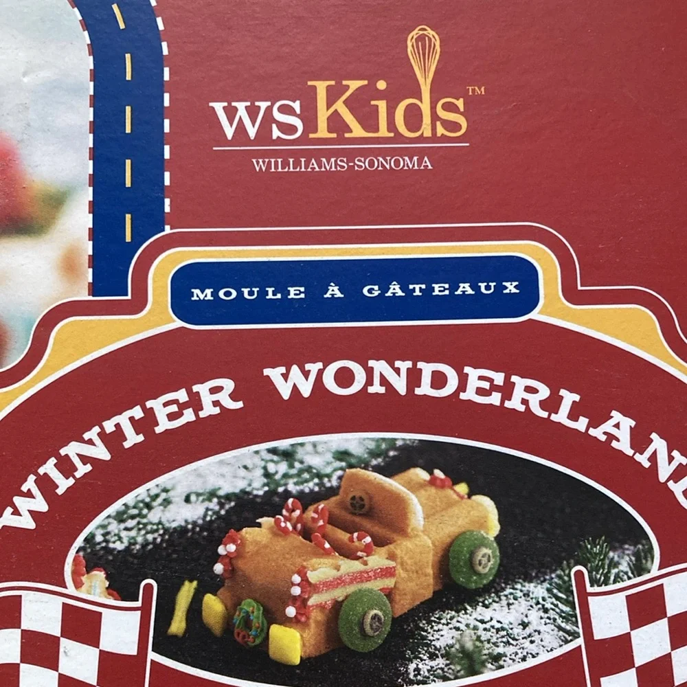 Williams Sonoma kids winter wonderland car cake pan